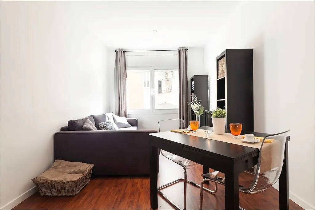The Apartment Barcelona Sagrada Familia 0*,  Испания