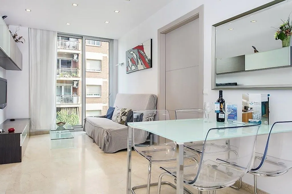 The Apartment Barcelona Sagrada Familia 0*,